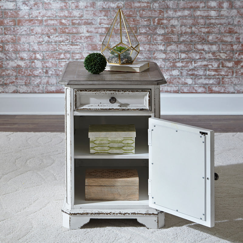 Magnolia Manor Chair Side Table