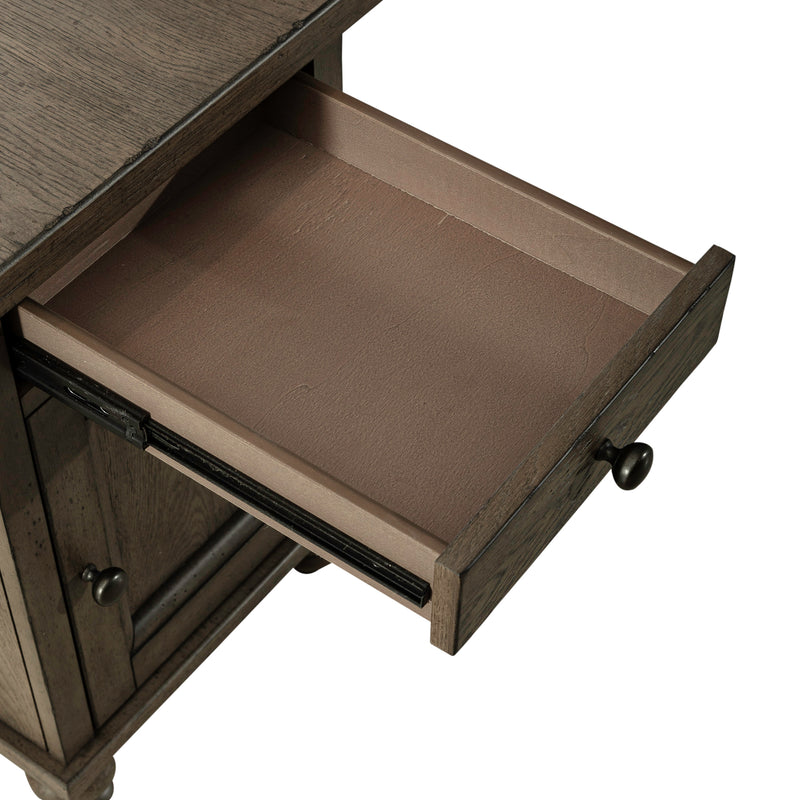 Americana Farmhouse Chair Side Table