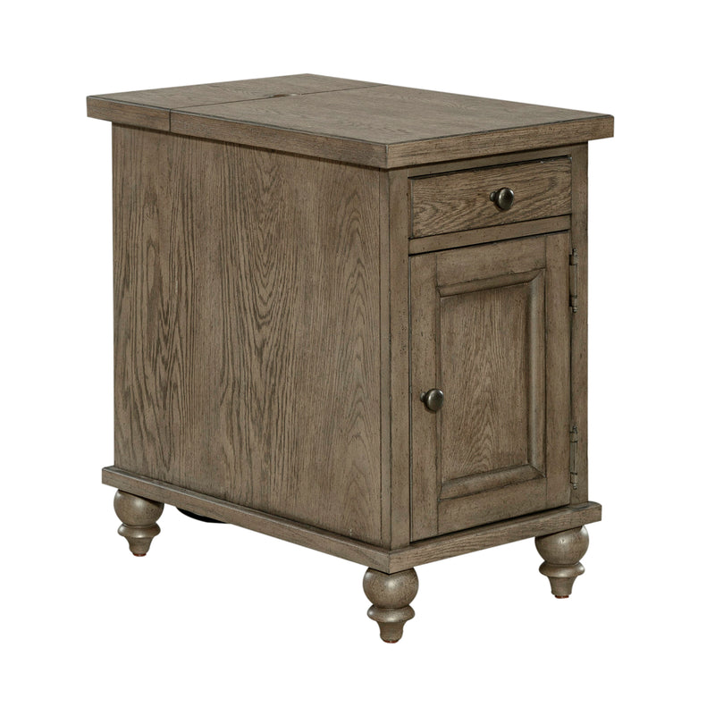 Americana Farmhouse Chair Side Table
